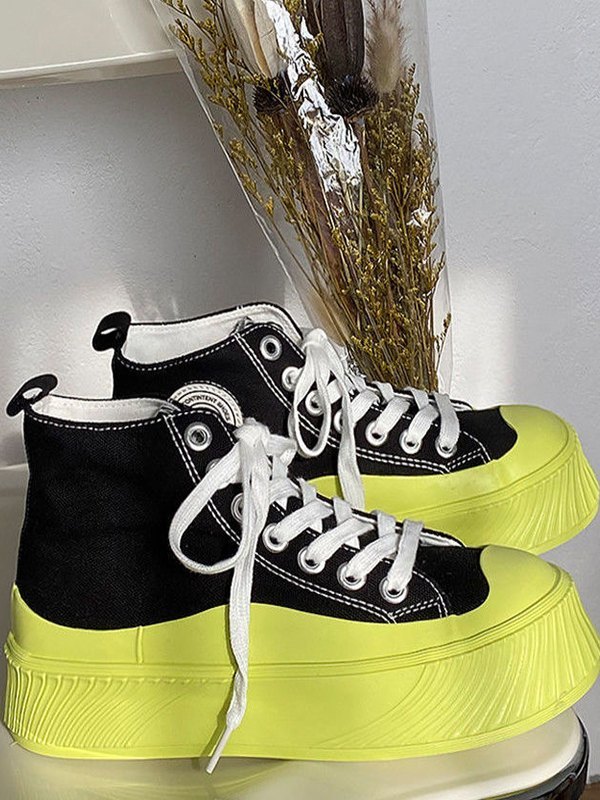 Sneaker alta con suela en contraste-4